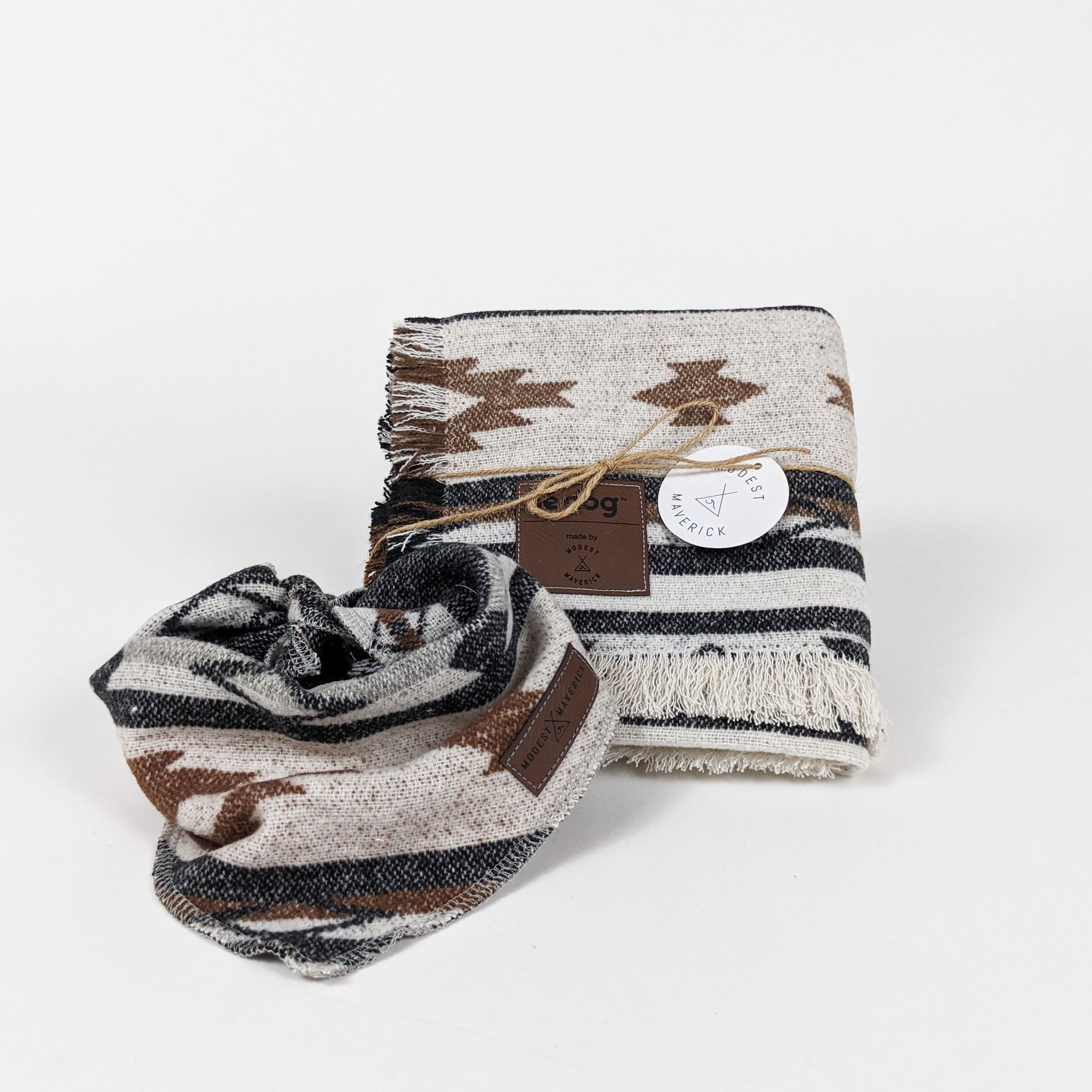 Le Blanket and Bandana | Le Dog Company